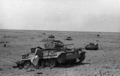 Подбитые британские пехотные танки «Валентин»