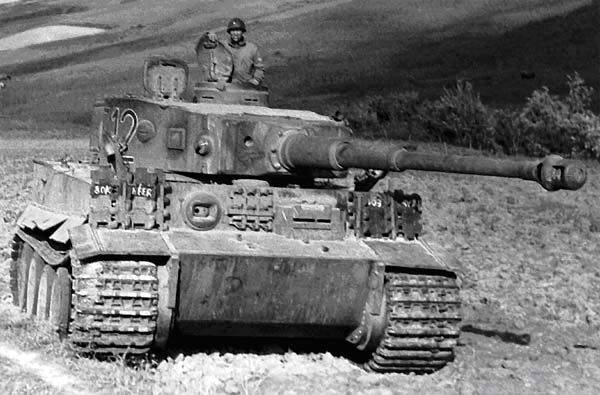 Захваченный в Тунисе немецкий танк «Тигр»
