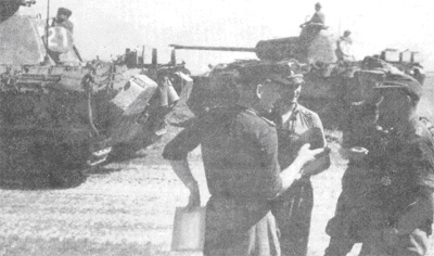 «Пантеры» № 521 и № 522 из 5-й роты 
			5-й танковой дивизии СС «Викинг»